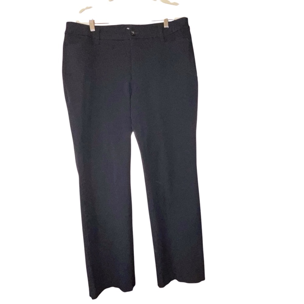 St. John Bay Women’s Straight Leg Stretch Jean, Black, Size 16